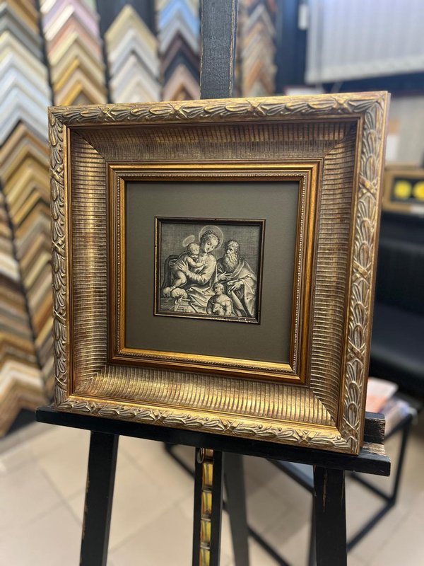 Пример 2, как можно интересно обыграть оформление маленькой гравюры